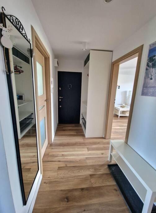Apartament Na Wynajem Новий Тарг Екстер'єр фото